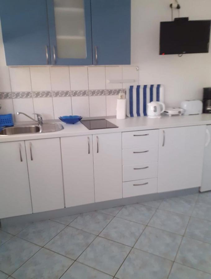 Apartments Ana Buratovic Stari Grad  Bagian luar foto