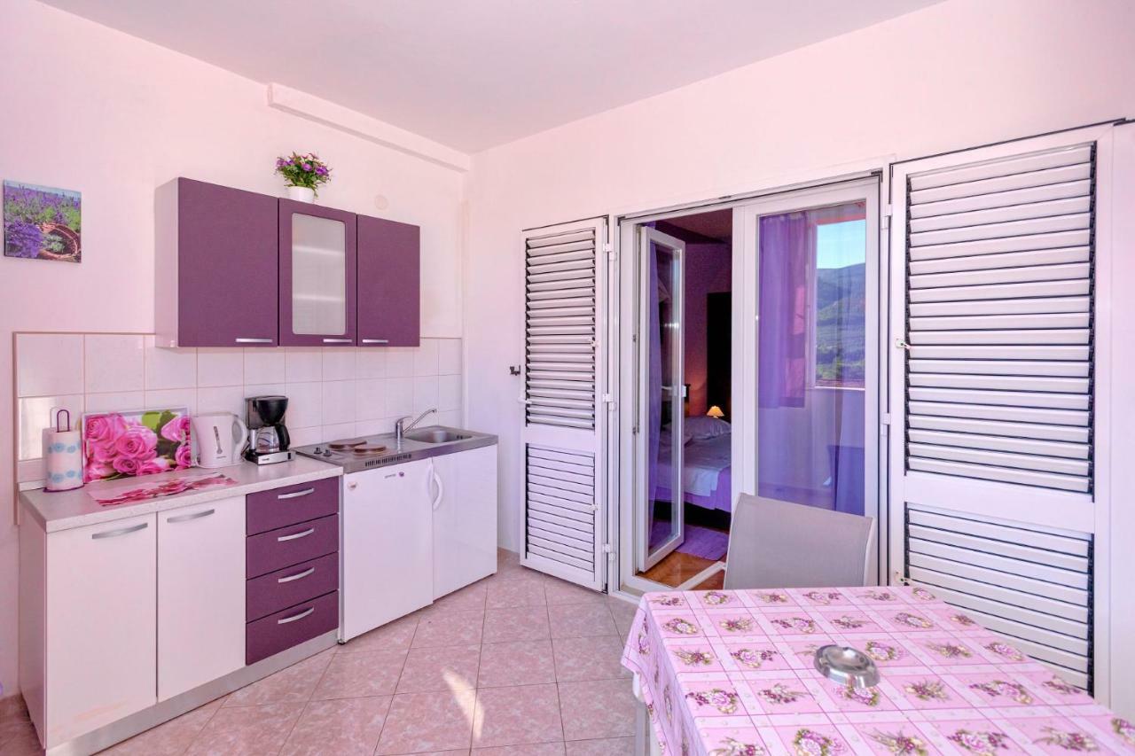 Apartments Ana Buratovic Stari Grad  Bagian luar foto