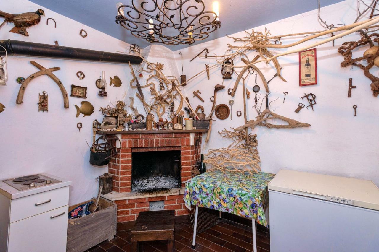 Apartments Ana Buratovic Stari Grad  Bagian luar foto