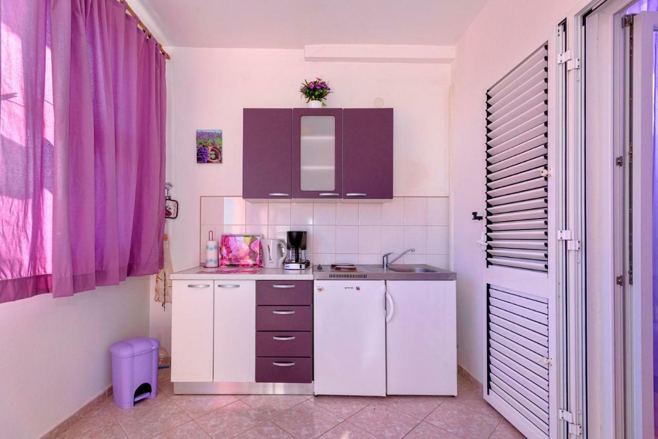 Apartments Ana Buratovic Stari Grad  Ruang foto
