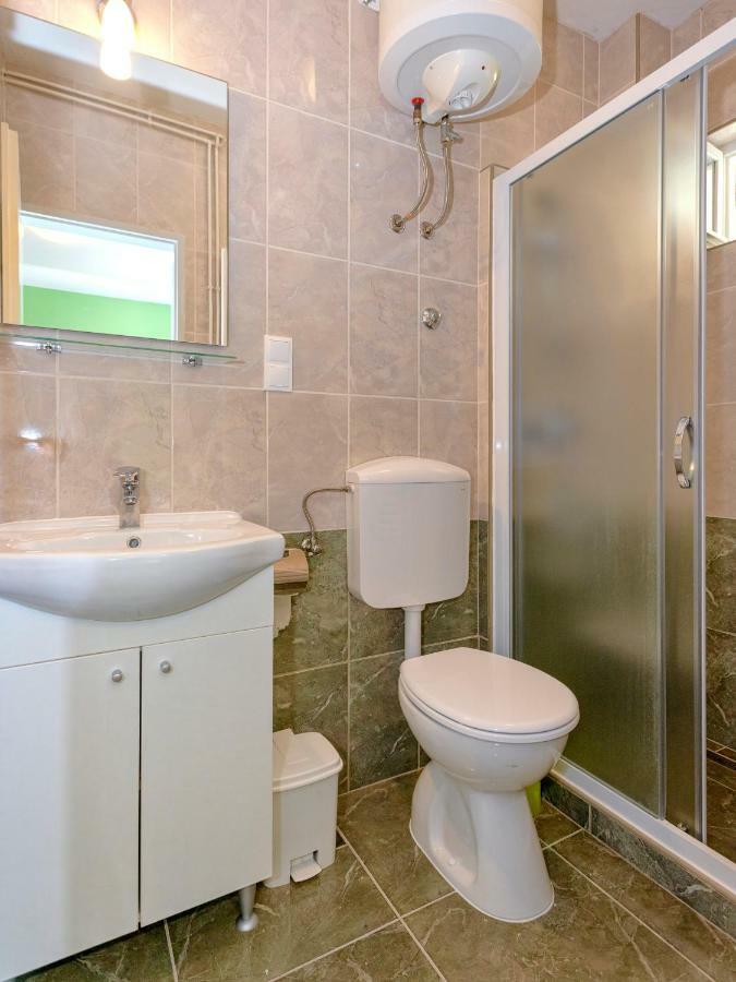 Apartments Ana Buratovic Stari Grad  Bagian luar foto