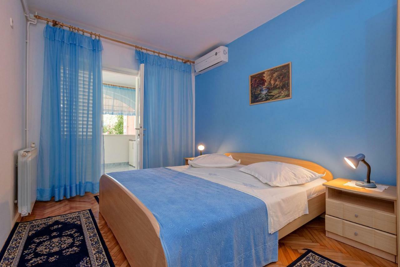 Apartments Ana Buratovic Stari Grad  Bagian luar foto