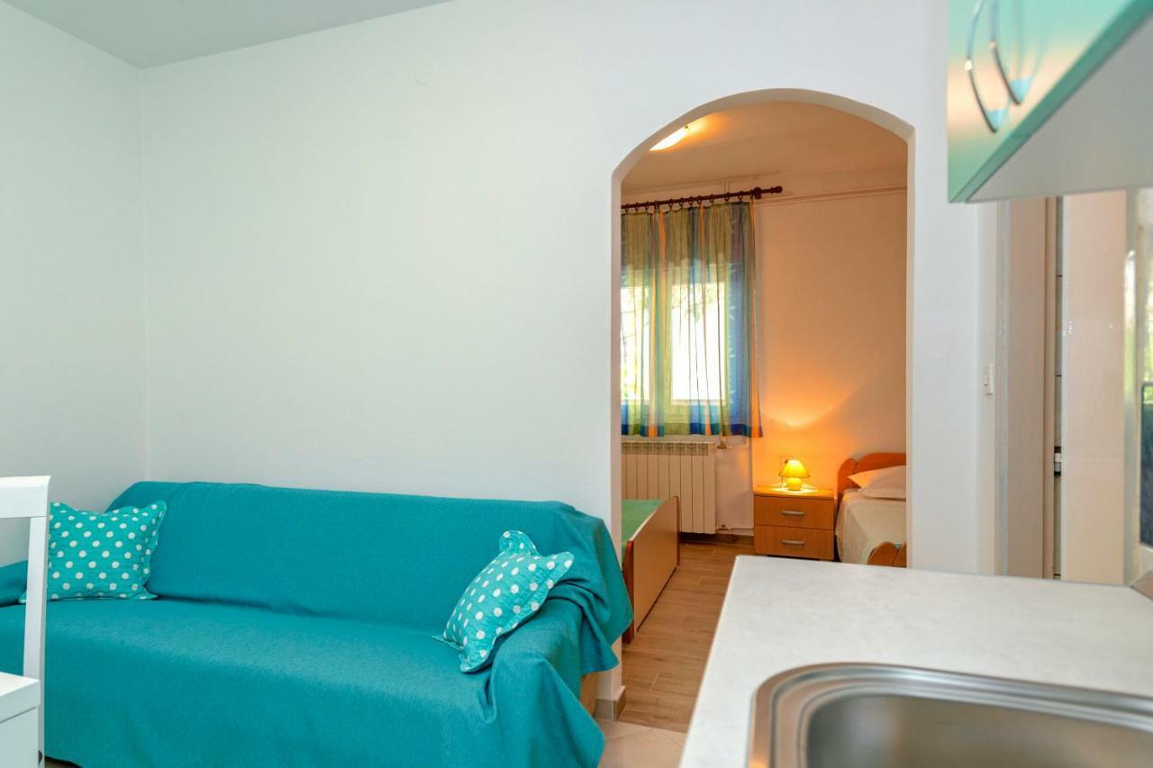 Apartments Ana Buratovic Stari Grad  Bagian luar foto