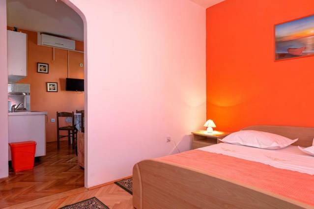 Apartments Ana Buratovic Stari Grad  Bagian luar foto